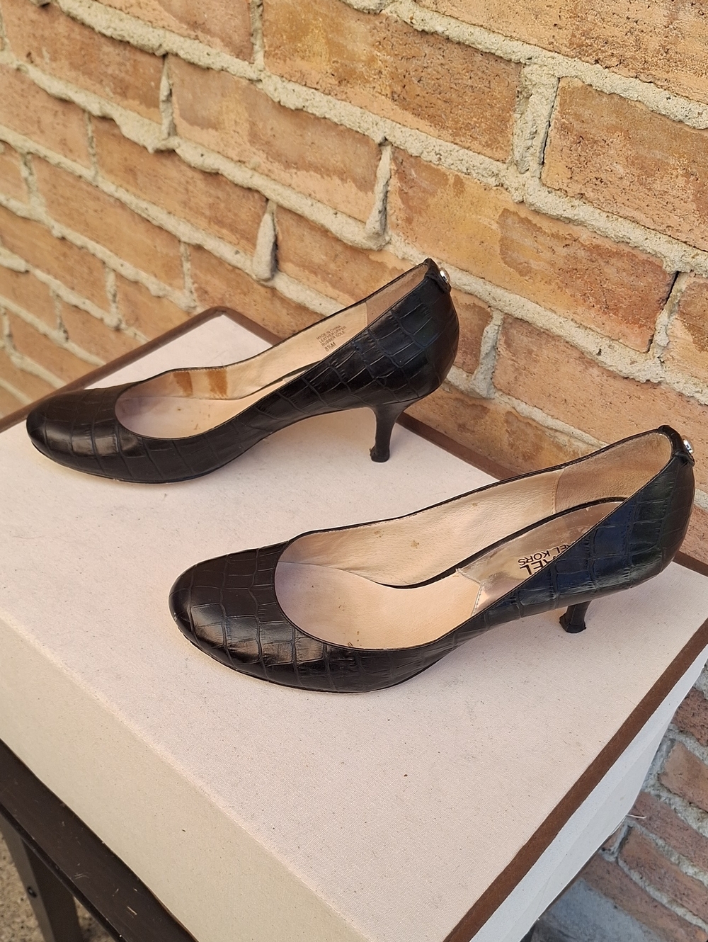 MICHAEL Michael KORS Leather Heels In Black - Picture 4 of 10